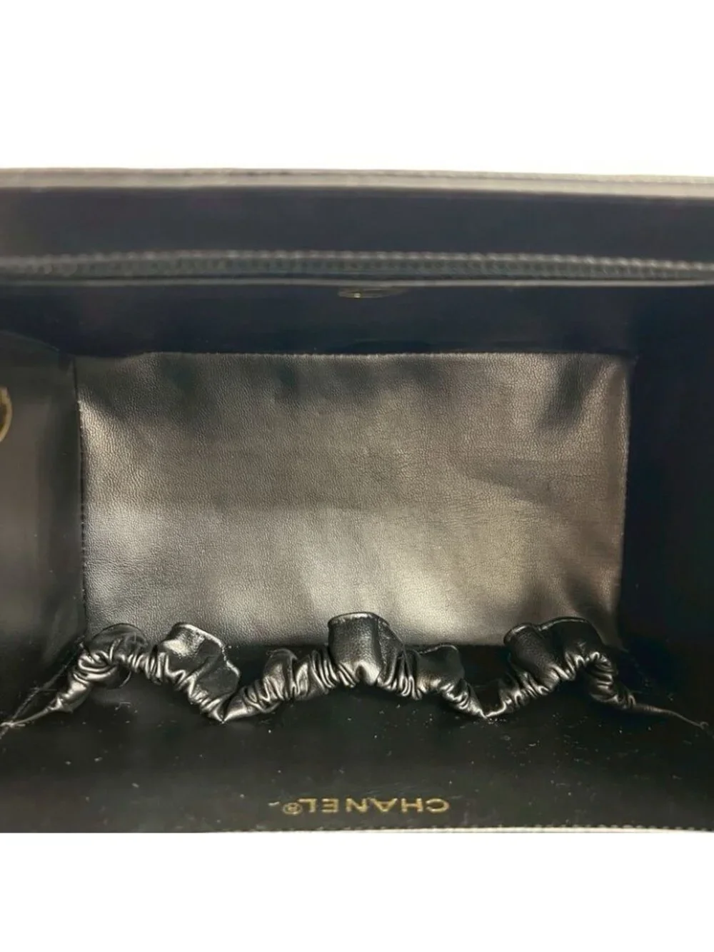 Chanel CC Logo Matte Caviar Leather 2-Way Shoulder Bag - Picture 8 of 9